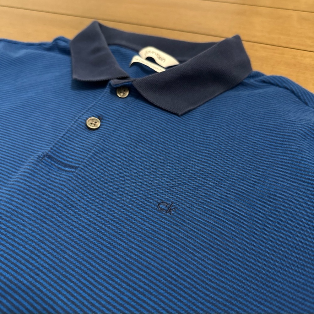 Calvin Klein Polo Shirt Mens Medium Liquid Touch Collared Polo Short Sleeve Blue